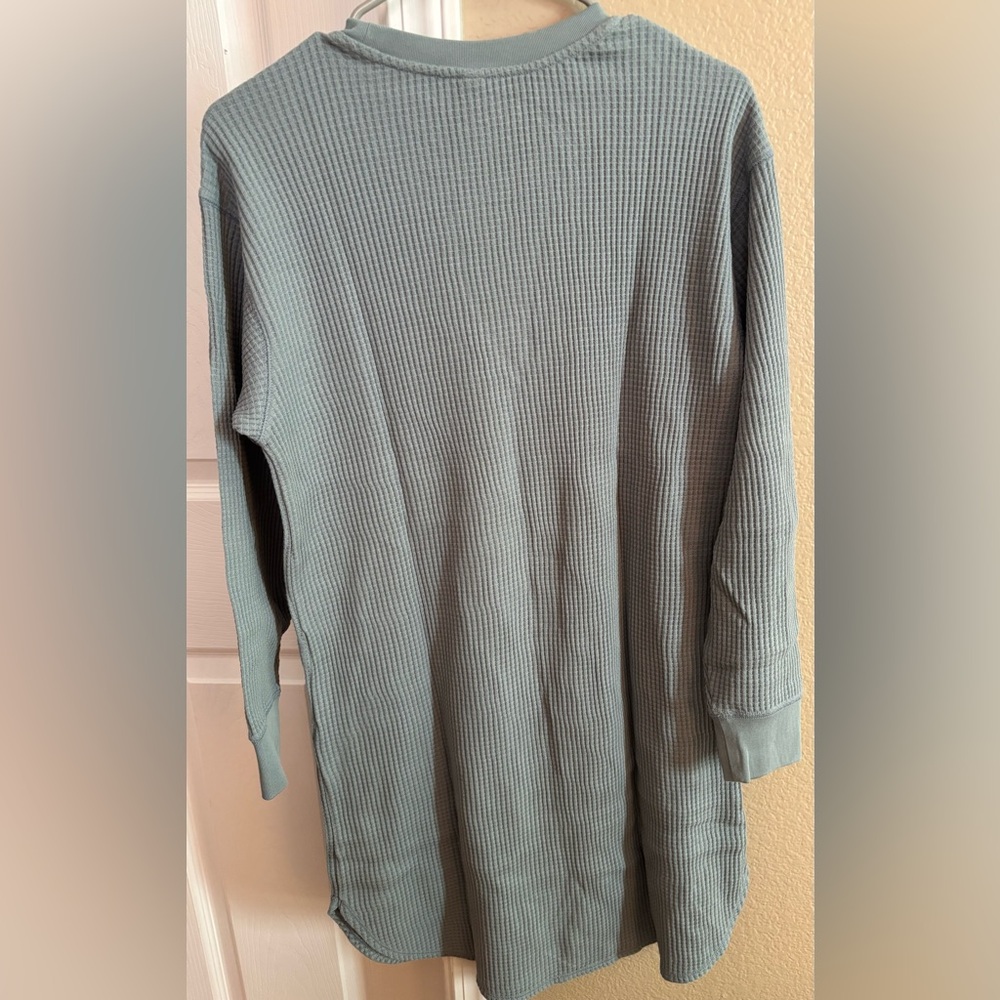 Uniqlo Light Gray Ribbed Knit Sweater - Picture 3 of 3